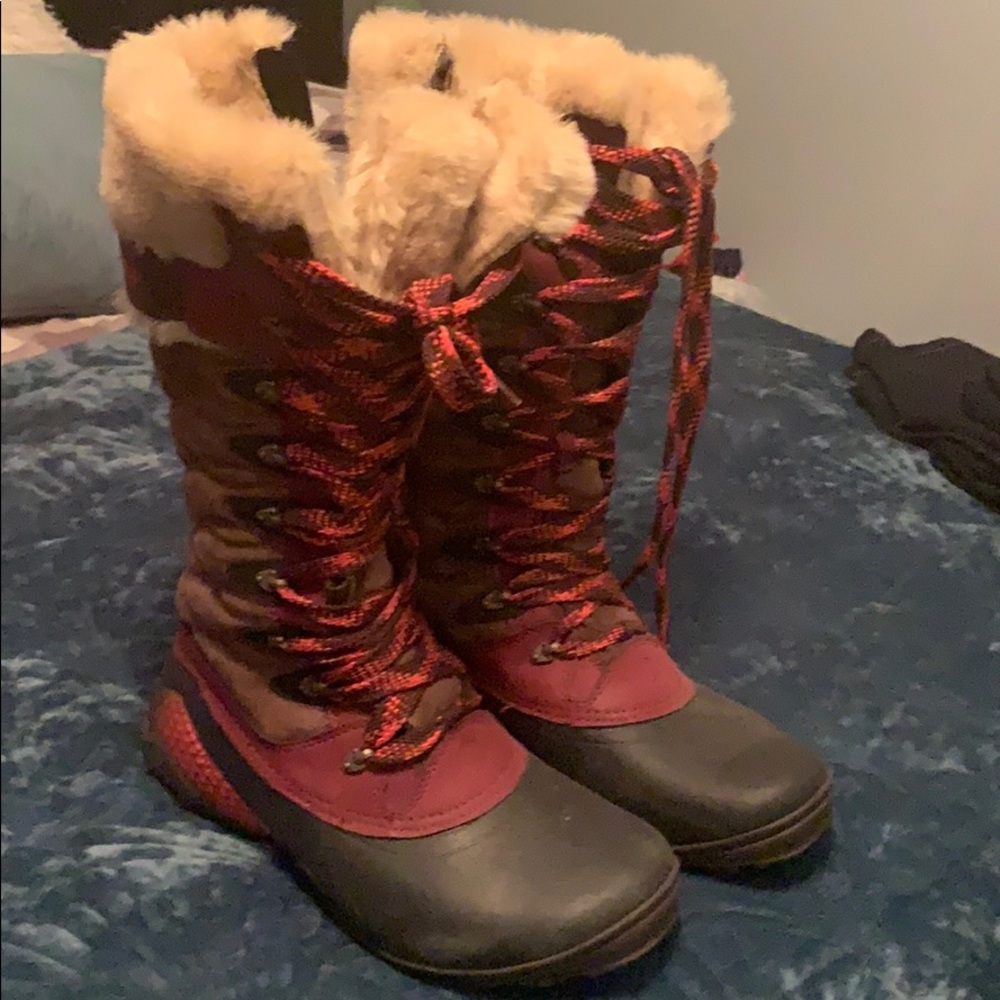 Merrell winter weatherproof warm boots!